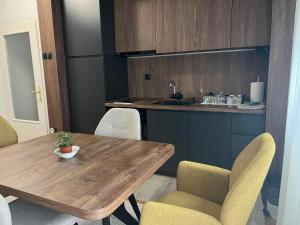 Kuman Apartments