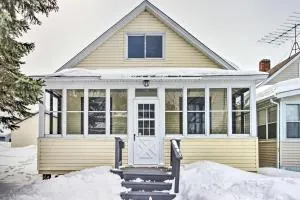 Aurora Outdoorsy Getaway with Deck and Grill! - Ely