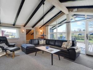 Holiday Home Miikka - 800m to the inlet by Interhome