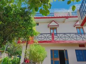Mountain green valley homestay - Dwārīkhāl