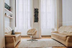 BIG APARTMENT IN THE CITY CENTRE