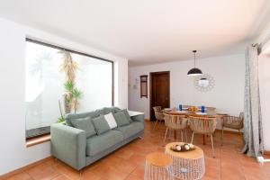 Villa Papagayo by Villa Plus