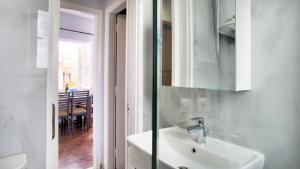 Heart-warming Eleni apartment in Corfu town