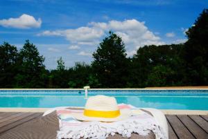 Maisons de vacances Wonderful house in Perigord , heated pool : photos des chambres