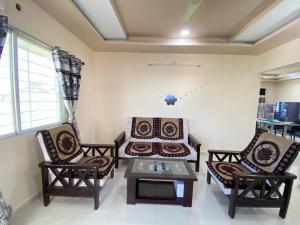 R.R next service apartment