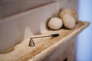 SECRET ORANGE by DuHomes