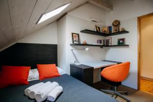 SECRET ORANGE by DuHomes