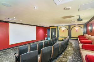 Diamond Beach Crown Jewel- #714