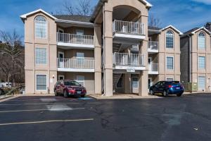 Penthouse overlooking Lake Taneycomo