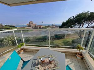 Ancora 2 - T2 3 étoiles avec Balcon & Parking - vue d exception