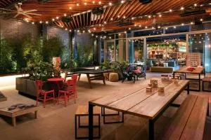 Moxy Austin - University - Bee Cave