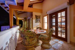 Villa 99-Beachfront-Pool-Luxury Villa