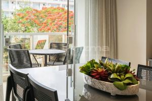 Mario Guilherme - Apto 202 - Lindo apartamento condomínio de alto padrão com piscina e academia.