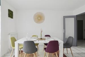 Appartements Budget spacious apart with terrace : photos des chambres