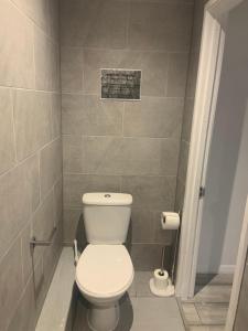 Bloomsbury House - Modern studios near Anfield