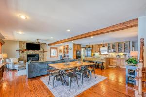 The Lodge on Smith Mountain Lake