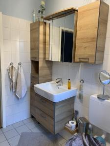 Wohlfühlferienwohnung mit Terrasse in Bensberg