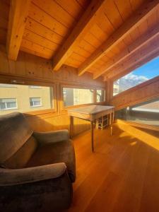 Wonderful twin house with parking