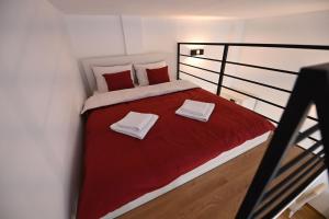 BEL GALLERIES ( Karadjordjeva street )