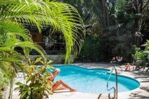 Believe Surf & Yoga Lodge Santa Teresa - Sámara