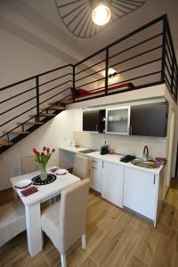 BEL GALLERIES ( Karadjordjeva street )