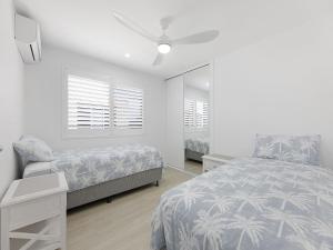 Clayton Garden Unit 5 Golden Beach