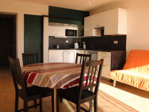 Studio cabine 4 pers. à Biscarrosse Plage, face océan, ménage inclu - FR-1-319-218