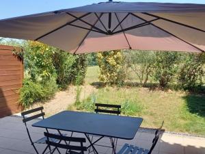 Maison à Notre-Dame-de-Monts avec piscine, wifi et parking, 4 personnes - FR-1-540-145