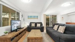 Family Friendly House With Pool & Aircon - Tangalooma