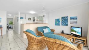 Top Floor Beachfront Apartment