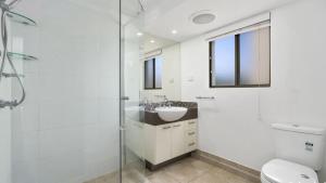 Unit Opposite Beach Pool