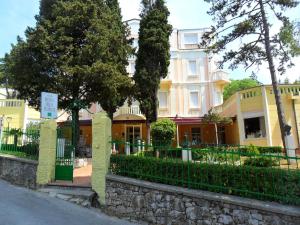 3 stern hotel Hotel Vila Ružica - depandanse Crikvenica Kroatien