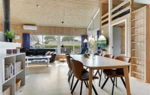 4 Bedroom Pet Friendly Home In Sydals