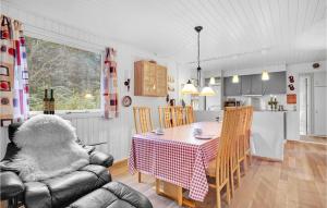 Gorgeous Home In Ansager With Wifi