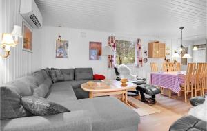 Gorgeous Home In Ansager With Wifi