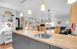 Gorgeous Home In Ansager With Wifi