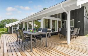 Nice Home In Væggerløse With Sauna