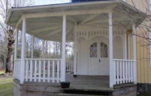 Cozy Home In Gullabo With Kitchen