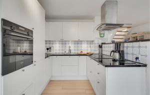 Stunning Home In Rudkøbing With Kitchen