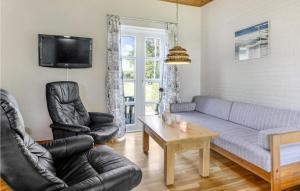 Cozy Apartment In Allinge With Wifi