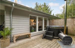 Four-Bedroom Holiday Home In Spottrup