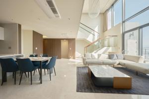 UH FLAT Signature DAEGU