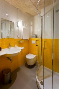 Hotels ARTYSTER CLERMONT-FERRAND : photos des chambres