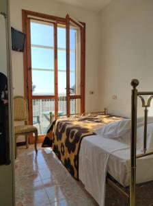 Single Room room in Hotel Atlantico