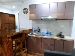 UNIT 3F-18 MEGATOWER RESIDENCES III