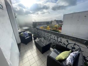 Appartements Grand studio avec terrasse et parking : photos des chambres