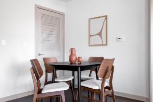 North Hollywood 2BR w Gym Pool nr TJ LAX-880