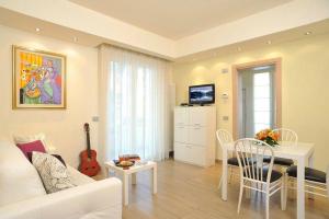 ASTRA SUITE APARTMENTS