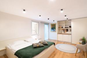 Selamare Apartment by Locap Group