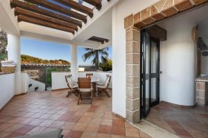 Villa Eden by BarbarHouse